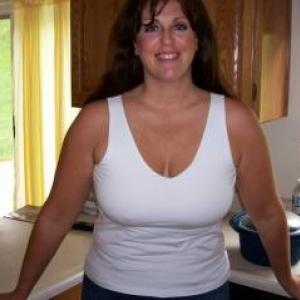 Profile picture of CurvyLilly