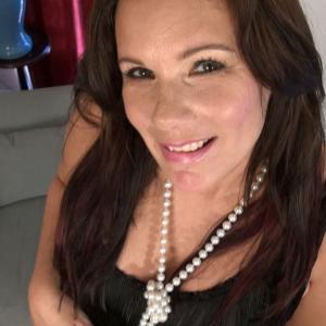 Profile picture of laratheangel