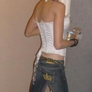 Profile picture of Layallyourloveonme