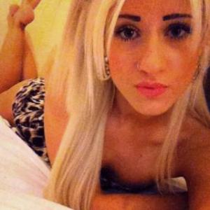 Profile picture of Lemme_see_u