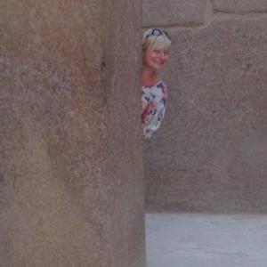Profile picture of peep-through-life-with-me
