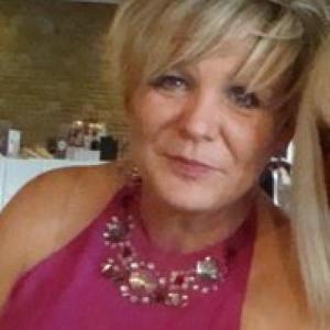 Profile picture of bubbly-blondie