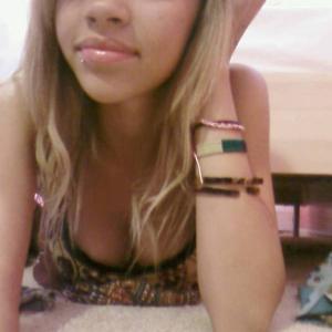 Profile picture of Make-me-moan91