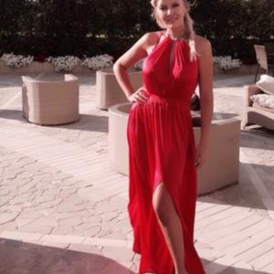 Profile picture of LadyinRedforBed