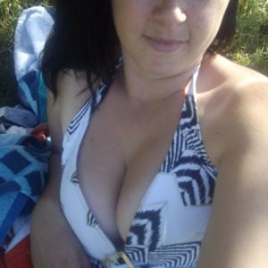 Profile picture of Busty_Bella