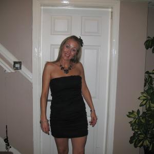 Profile picture of hot_honey_helen