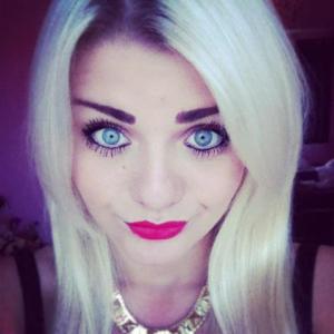 Profile picture of Queen_zee