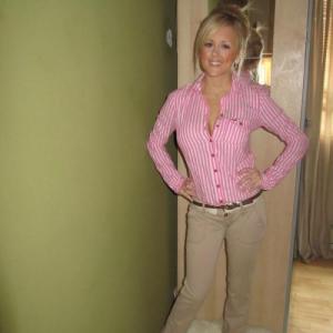 Profile picture of Shona10