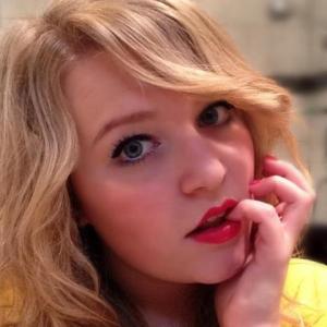 Profile picture of Vicky4short