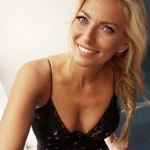 Profile picture of SweetDina