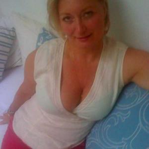 Profile picture of Daring-Dottie