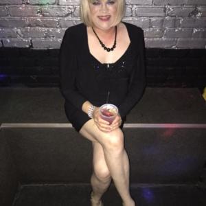 Profile picture of Curvybecca