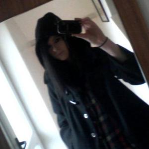 Profile picture of ember-wants-thrills