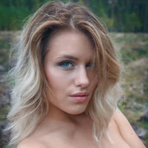 Profile picture of Monica1204