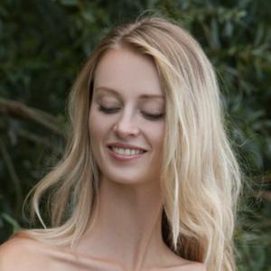 Profile picture of Naomi