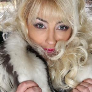 Profile picture of BlondBimbo