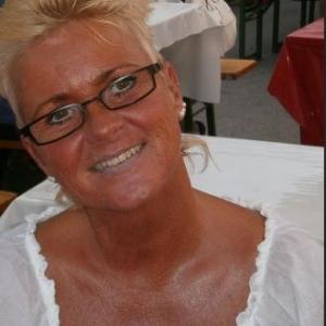 Profile picture of ExperiencedLady