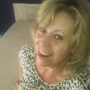 Profile picture of boredwife