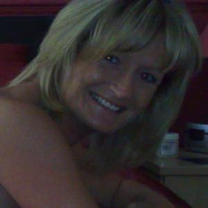 Profile picture of xCITINGhOUSEWIFE
