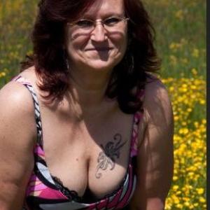 Profile picture of HornyGlam-ma
