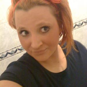 Profile picture of weakknees