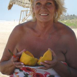 Profile picture of OlderWomanForFun