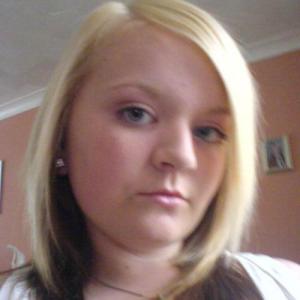 Profile picture of Heidi-longs-for-u