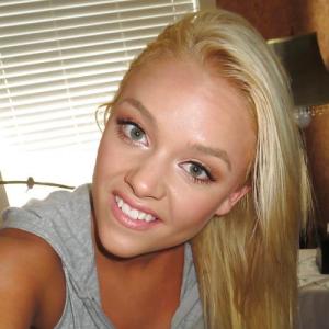 Profile picture of NEEDKISSES